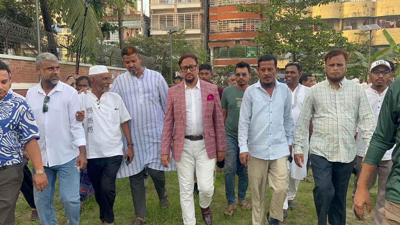 চট্টগ্রামে প্রতিটি ওয়ার্ডে খেলার মাঠ ও পার্ক নির্মাণ করা হবে: মেয়র শাহাদাত